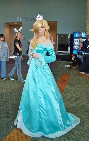 Rosalina Princess Rosalina Costume, Rosalina Costume, Army Halloween Costumes, Rosalina Cosplay, Rosalina Dress, Harmonie Mario, Princess Rosalina, Mario Cosplay, Daphne Costume