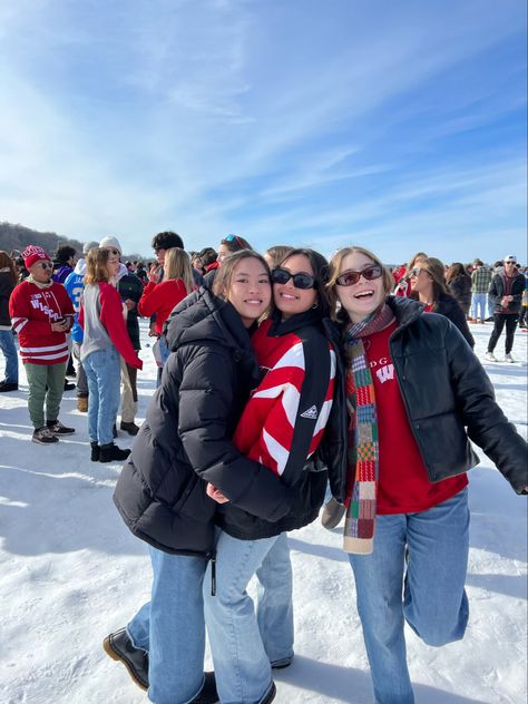 Wisconsin Game Day, University Of Wisconsin Aesthetic, Wisconsin Game Day Outfit, Uw Madison Aesthetic, College Manifestations, Gameday Aesthetic, Caroline Campbell, Romanticizing College, Osu Game