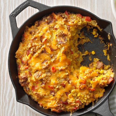 This cheddar corn pudding can be prepared ahead and refrigerated overnight. Remove from the refrigerator for 30 minutes before baking. —Lynn Albright, Fremont, Nebraska Cheddar Corn, Hasselback Sweet Potatoes, Cornbread With Corn, Stuffed Vegetables, Skillet Cornbread, Bacon Mac And Cheese, Corn Pudding, Best Bacon, Veggie Noodles