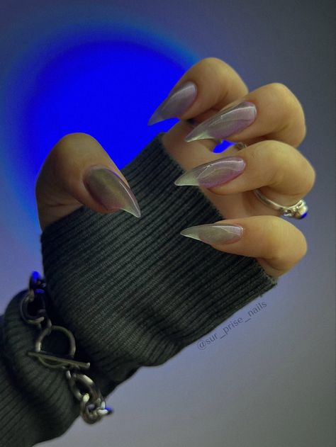 Claws Nails Aesthetic, Claws Nails Designs, Cat Claw Acrylic Nails, Short Sharp Nails, Short Claw Nails, Clawed Hands, Cat Claw Nails, Claws Nails, Diy Nails Tutorial