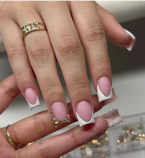 Lash Extensions Styles, Cute Simple Nails, French Tip Acrylic Nails, Really Cute Nails, Cute Gel Nails, Dream Nails, Chic Nails, Gold Nails, Nail Tech