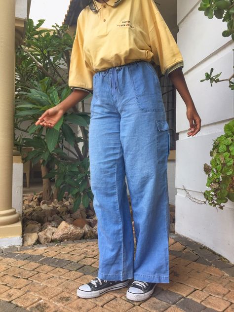 Vintage collered shirt with baggy denim jeans black girl with converse outfit Baggy Denim Outfit, Cargo Jeans Outfit, Baggy Outfits, Baggy Shirts, Baggy Denim Jeans, Converse Outfit, Baggy Shirt, Outfits Baggy, Outfit Collage