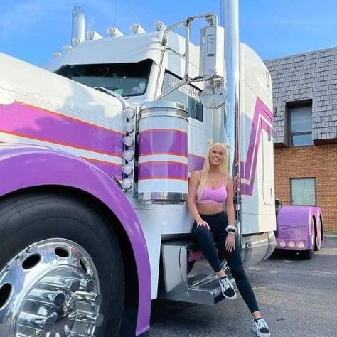 Female Truck Driver, Demolition Derby Cars, Women Truck Driver, Female Trucks, Lisa Kelly, Girl Trucker, Demolition Derby, Girly Fits