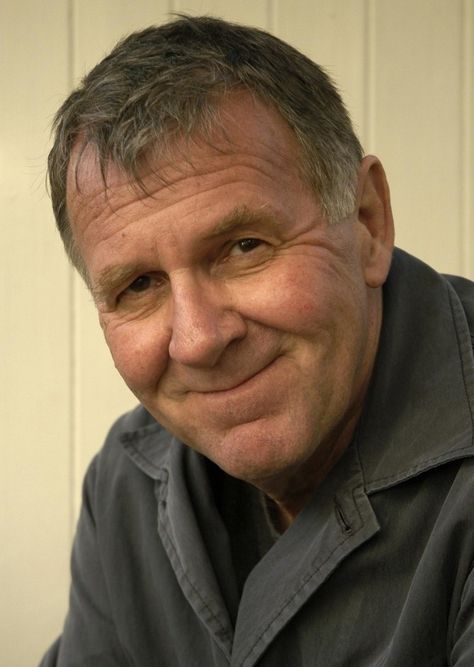 Tom Wilkinson Michael Clayton, Tom Wilkinson, Classic Actors, John Adams, Character Pictures, Irish Actors, People Of Interest, Best Supporting Actor, Thumbnail Image