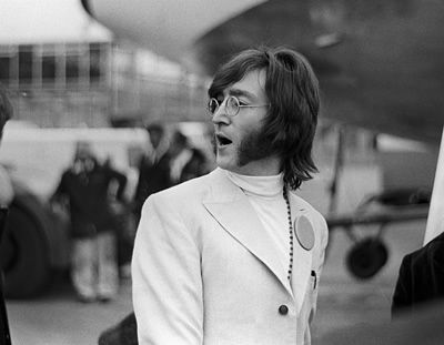 classic John Lennon with sideburns Beatles Guitar, Mutton Chops, John Lennon Beatles, Beatles John, Yoko Ono, The Fab Four, Man Up, Timey Wimey Stuff, Ringo Starr