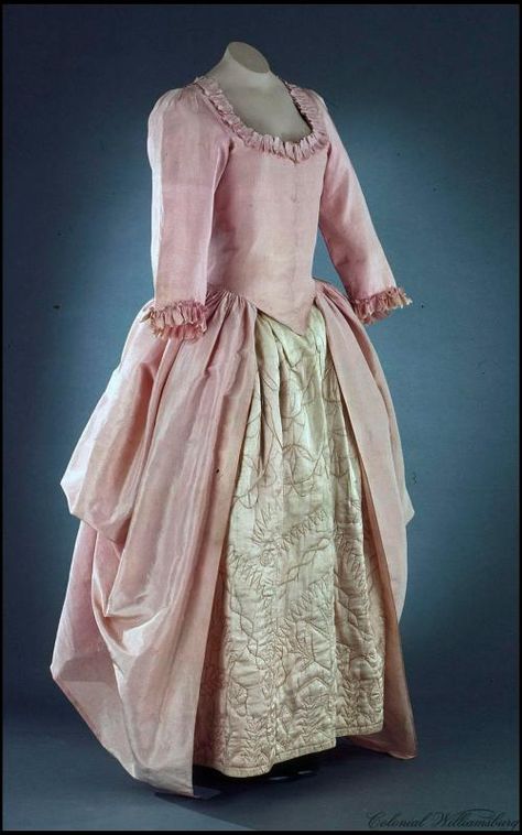 Lavender faded to pink silk "lustring" gown with edge-to-edge closed bodice, fitted back of the type called "English back", and open skirt to be drawn up in Polonaise … 1700's Dress, Quilted Petticoat, 18th Century Dresses, 1700 Fashion, Rococo Dress, 18th Century Women, 18th Century Dress, Rococo Fashion, 18th Century Costume