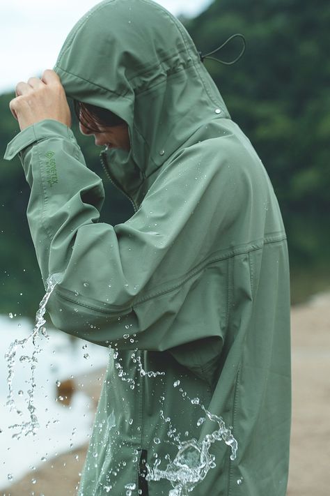 GRAMICCI x nonnative FW21 Collaboration Release | HYPEBEAST Best Rain Jacket, Climbing Pants, Fall 23, Fashion Photography Inspiration, Hooded Raincoat, Jackets For Men, Rain Coat, Outdoor Jacket, Wedding Dress Long Sleeve