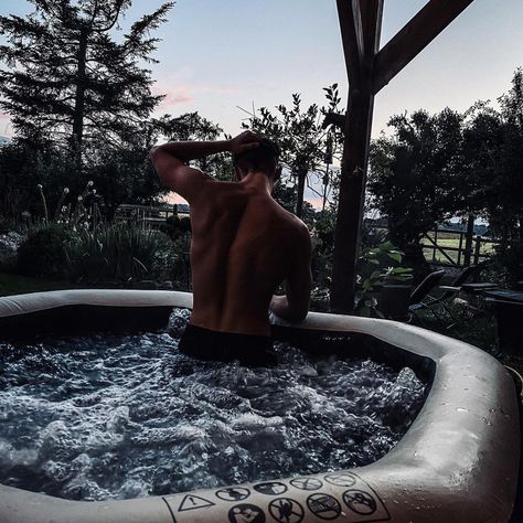 Hot Tub Pics Men, Hot Tub Pics, Inspo Pics, Aesthetic Guys, Male Poses, Poses For Men, In Hot, Hot Tub, Aesthetic Pictures