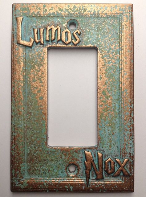 Harry Potter Laundry Room, Lumos Nox Light Switch, Harry Potter Light Switch, Slytherin Bedroom, Board Decoration Ideas, Harry Potter Kitchen, Harry Potter Lumos, Harry Potter Bathroom, Lumos Nox