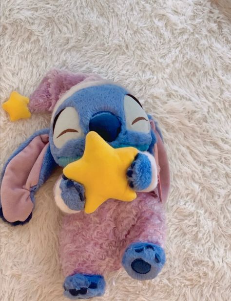 Stitch Plushie Aesthetic, Stitch Stuffies, Stitch Plushies, Disney Plushies, Stitch Plush, Disney Stuffed Animals, Stitch Toy, Cute Squishies, Lilo Et Stitch