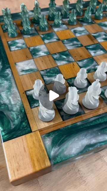 Resin Chess Set Ideas, Resin Chess Board Ideas, Epoxy Chess Board, Resin Chess Board, Resin Chess Set, Chess Moves, River Tables, Chess Master, Chess Club