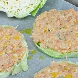 Cabbage Steaks Recipe, Cottage Cheese Recipes Healthy, Crispy Cheddar Chicken, Cabbage Steaks, Chicke Recipes, Baked Chicken Recipes Easy, Chicken And Cabbage, Cottage Cheese Recipes, Chicken Steak