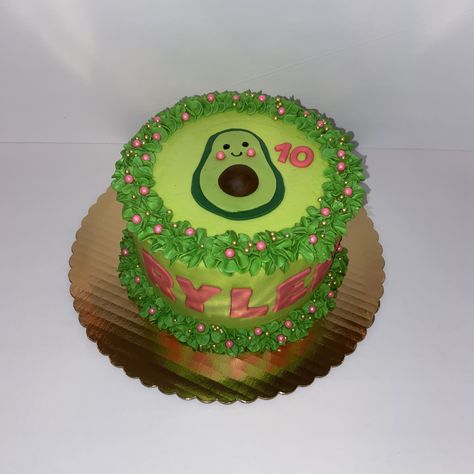 Avocado Cake by Inphinity Designs. Located in San Antonio, Tx. Please visit and like my FB page Inphinity Designs by Kandy Lloyd. #inphinitydesigns #avacadocake Avocado Cake Design, Avocado Theme, Avocado Birthday, Nurse Cake, Avocado Cookies, Avocado Cake, Nursing Cake, Cake Liner, Cute Avocado