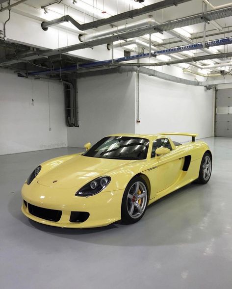 Porsche Carrera Gt Aesthetic, Yellow Porsche, Car Pic, Carrera Gt, Porsche Carrera Gt, Car Game, Aesthetic Car, Yellow Car, Porsche Carrera