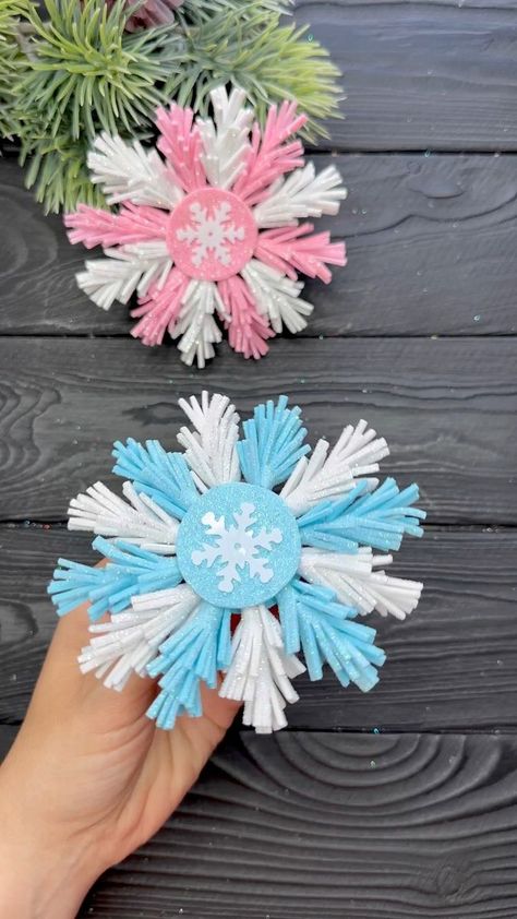 Fluffy Snowflakes ❄️ Tutorial Christmas Decorations DIY #reels | Christmas Studio | Christmas Studio · Original audio Foam Snowflakes, Snowflakes Tutorial, Christmas Studio, Pretty Christmas Decorations, Snowflake Craft, Studio Diy, Crochet Snowflakes, Christmas Tree Crafts, Christmas Projects Diy