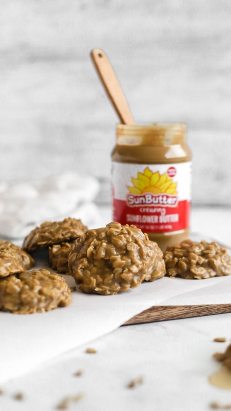 Sunflower Butter Recipes, Sunflower Butter Cookies, Cookies With Honey, Sunbutter Cookies, Sunbutter Recipes, Oatmeal No Bake Cookies, Sunflower Seed Butter, Easy No Bake Cookies, Nut Allergy