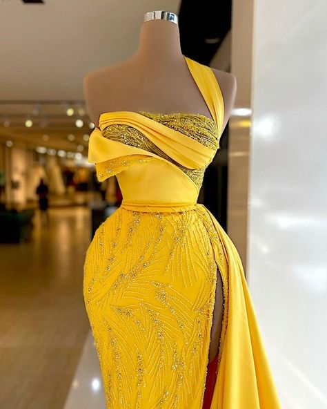 MINNA on Instagram: “Exclusive draped dresses made by MINNA. #worldwideshipping” Gown Haute Couture, Yellow Evening Gown, Minna Fashion, Yellow Long Dress, Gala Outfit, Dinner Dress Classy, Sequin Prom Dress, Haute Couture Dresses, African Print Fashion Dresses