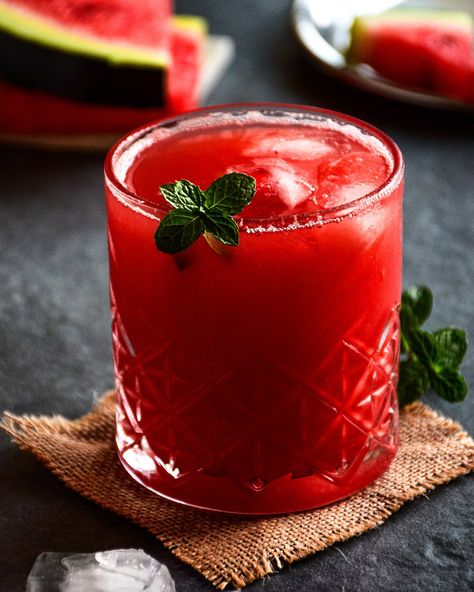 ‘Sunset’ : Watermelon-mint cooler #watermelonjuice #summercoolers #summerdrinks #fruitjuices #chilleddrinks #healthydrinksforhealthylife #bangaloreblogger #foodphotographyandstyling #drinkphotography #summerchill #drinkitup #drinkfresh Guess the hidden health 🍉 Summer Coolers, Watermelon Mint, Watermelon Juice, April 4, Summer Drinks, Watermelon, Juice, Mint, Fruit