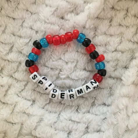 Spider Man Kandi Bracelet, Spiderman Kandi Bracelet, Spider Man Beaded Bracelet, Spiderman Bracelet Beads, Matching Braclet Ideas, Spiderman Kandi, Silly Bracelets, Bracelet Ideas Pony Beads, Spider Man Bracelet