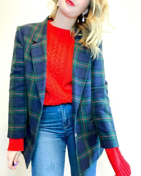 Green Plaid Blazer Outfit, Blue Plaid Blazer Outfit, Blazer Holiday Outfit, Green Plaid Blazer, Plaid Blazer Outfit, Tartan Blazer, Vintage Blazers, 2024 Wardrobe, Cabin Chic