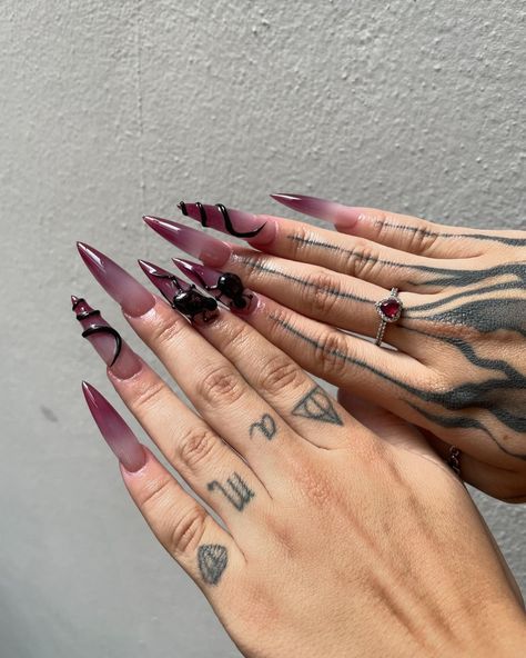 All posts • Instagram Chunky Nails, Halloween Nails Inspo, Stiletto Nails Long, Nail Aesthetics, Cute Acrylic Nail Designs, Nails Long, Art Nails, Unique Nails, Nails Inspo