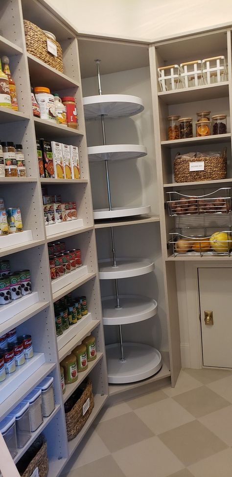 Pantry Shelf Configuration, L Shape Pantry Shelves, Rectangle Pantry Ideas, Walk In Pantry Inspiration, Pantry Corner Organization, Small Walkin Pantry Design Layout, Pantry L Shape, Pantry With Freezer Inside, Odd Shaped Pantry