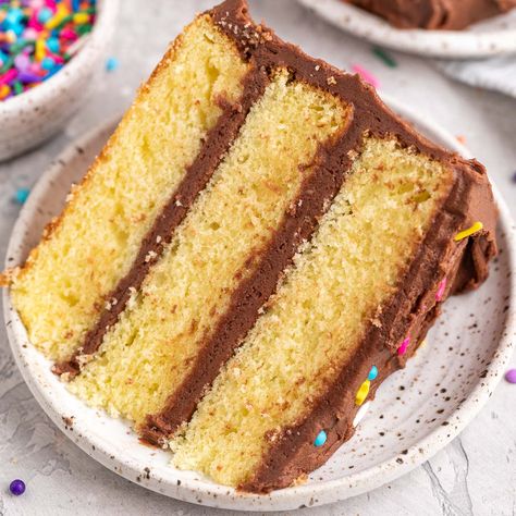 Yellow Cake Recipe Yellow Cake From Scratch, Yellow Cake With Chocolate Frosting, Yellow Butter Cake, Cake With Chocolate Frosting, Moist Yellow Cakes, Boxed Cake Mixes Recipes, Yellow Cake Recipe, Chocolate Frosting Recipes, Cake Frosting Recipe