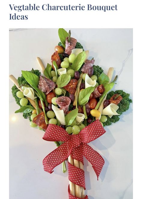 Charcuterie Board Bouquet, Charcuterie Bouquet Diy, Food Bouquet Ideas, Bouquet Charcuterie, Charcuterie Flowers, Flower Charcuterie, Charcuterie Bouquet, Spring Charcuterie Board, Spring Charcuterie