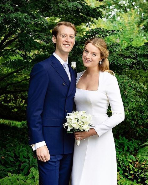 Princess Alexandra's granddaughter Flora Ogilvy shares glimpse of her wedding outfit | Daily Mail Online Flora Ogilvy, Flora Vesterberg, Lord Frederick Windsor, Vogue Bride, St James's Palace, Style Royal, Estilo Real, Princess Alexandra, Royal Brides