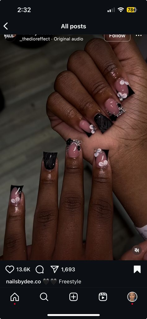 Black And Grey Nails Acrylic, Grey Nails Acrylic, Black And Grey Nails, Grey Acrylic Nails, Grey Nails, Black Acrylic Nails, Flower Nail Designs, Gray Nails, Acrylic Nails Coffin Pink