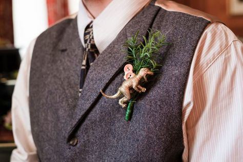 Ten Alternative Buttonhole Ideas · Rock n Roll Bride Dinosaur Wedding Theme, Jurassic Wedding, Dino Wedding, Alternative Buttonholes, Dinosaur Wedding, Suit For Men Wedding, Button Holes Wedding, Gala Ideas, Wedding Movies