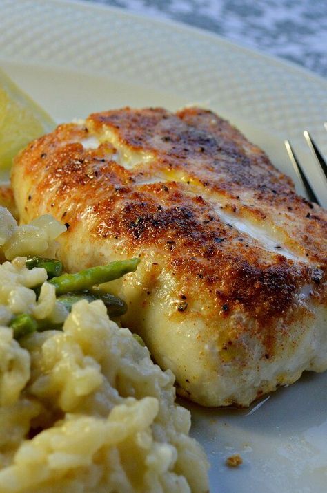 Broiled Haddock, Broiled Fish Recipes, Baked Haddock Recipes, Baked Haddock, Haddock Recipes, Fish Entrees, Hp Sauce, Fish Recipes Baked, Recipes Fish