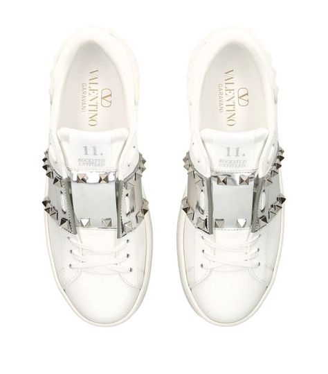 Valentino Garavani Sneakers, Shoes Inspiration, Valentino Sneakers, Italian House, Studded Sneakers, Shoe Wishlist, Off White Shoes, Shoe Inspo, Valentino Shoes