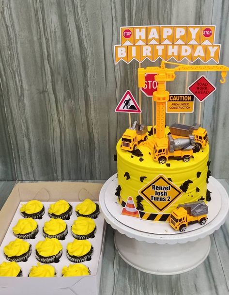 Construction Birthday Cake For Men, Birthday Cake For Love, Cake For Love, Construction Theme Cake, Excavator Cake, Toddler Birthday Cakes, Cake Pic, Truck Theme Birthday, Construction Cake