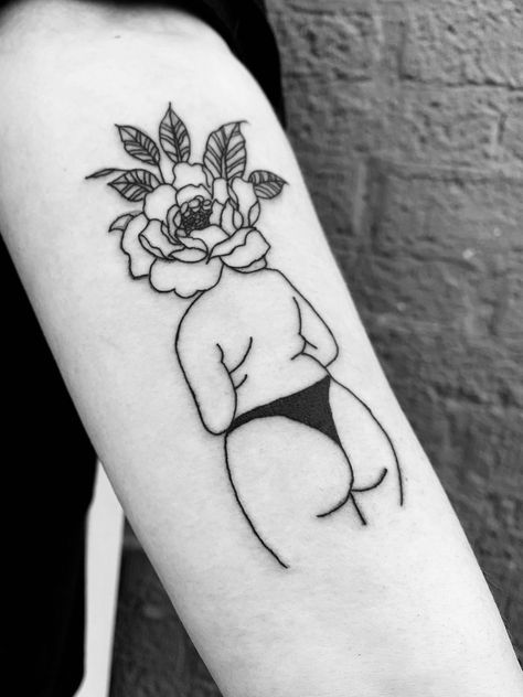 Silowet Tattoo, Plus Size Women Tattoo Ideas, Female Pose Tattoo, Curvy Tattoo Design, Pot On Head Tattoo, Silhouette Of A Woman Tattoo, Body Empowerment Tattoos, Fiminest Tattoo, Womans Body Tattoos