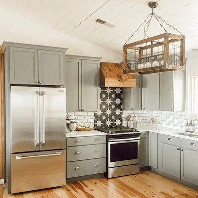 Farmhouse Kitchen Updates On A Budget, Gray Cabinets, Classic Kitchen, Inspire Me Home Decor, Kitchen Redo, Decor Minimalist, Updated Kitchen, Kitchen Remodel Idea, Floor Tile