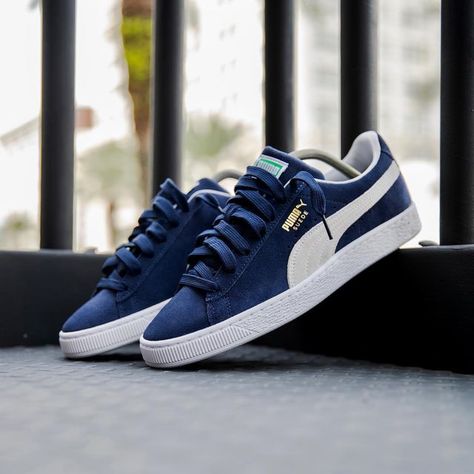 Nouveau on Instagram: "🚨RESTOCKED🚨 MEN'S PUMA | Suede Classic (Navy,White) Visit link in bio to shop ☝️📱" White Puma Sneakers, Shoes Skate, Trendy Shoes Sneakers, Mens Footwear, White Puma, Puma Suede, Sneakers Addict, Puma Sneakers, Slipknot