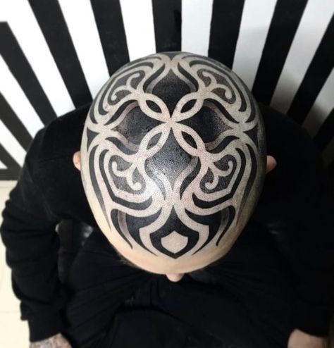 Crazy Head Tattoo, Top Head Tattoo, Head Tattoo Men Bald, Full Head Tattoo Men, Full Head Tattoo, Small Side Tattoo, Bald Tattoo, Mandala Letters, Bald Head Tattoo