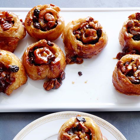 Easy Sticky Bun Recipe, Sticky Bun Recipe, Sticky Buns Recipe, Easy Sticky Buns, Food Network Recipes Pioneer Woman, Sticky Buns Recipes, Pecan Sticky Buns, Yeast Dough, Ina Garten Recipes