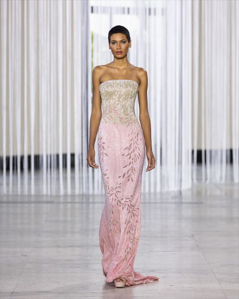 Beaded gold corset with a pink skirt, & leaves cut-outs exposing the skin underneath, falling down to meet the silk organza at the bottom of the skirt.

#TonyWardCouture #TonyWardHCFW2324 #UnderMySkin #CoutureWeek Pink Runway Dress, Coktail Dress, Couture 2023, Tony Ward Couture, Fashion Creator, Fairytale Fashion, Tony Ward, Couture Week, Gala Dresses