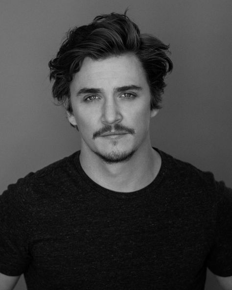 Kyle Gallner is so freakin hot! Kyle Gallner, Ryan Hurst, Veronica Mars, A Nightmare On Elm Street, Jennifer's Body, Pretty Men, Celebrity Crush, Pretty People, Avatar