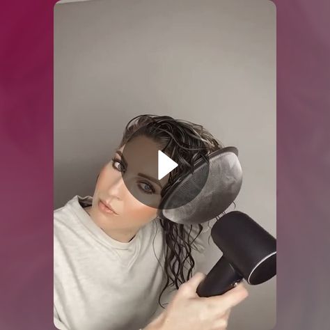 Shocking Pasta Strainer Curls 🤯 Strainer Curls, Pasta Strainer, Hair Hack, Heatless Curls, Crazy Hair, Hair Tips, Best Hair, Perfect Hair, The Gym