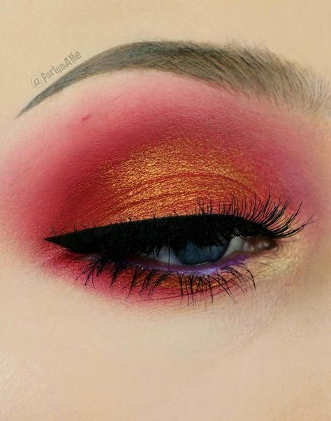 Blood Sugar Palette Looks, Good Day Sir, Channel Makeup, Artsy Makeup, Black Brows, How To Match Foundation, Favorite Makeup, Eye Makeup Designs, Magic Eyes