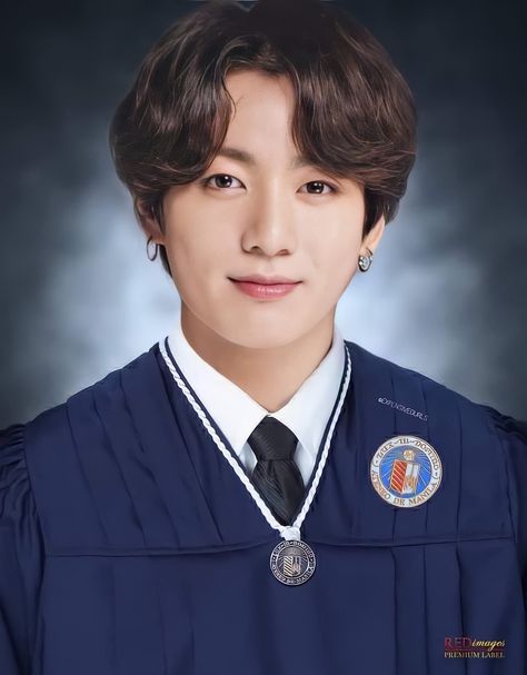 ✨eri⁷ GA on pinned✨ on Twitter: "here's the HD pic ☺️… " Jungkook Graduation Picture, Jungkook Graduation, Jungkook School, Astro Wallpaper, Graduation Picture, Grad Pics, Bts Girl, Graduation Photos, Graduation Pictures