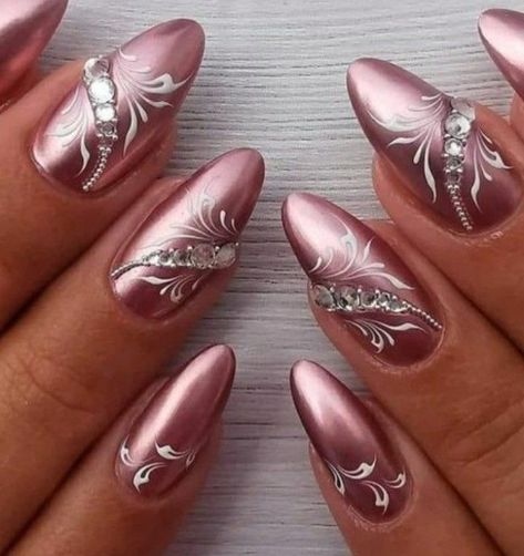 Bridal Nails Designs, Bridal Nails Wedding, Wedding Nails Glitter, Art Deco Nails, Manicure Nail Designs, Nails For Bride, Classy Nail Designs, Fancy Nails Designs, Short Almond