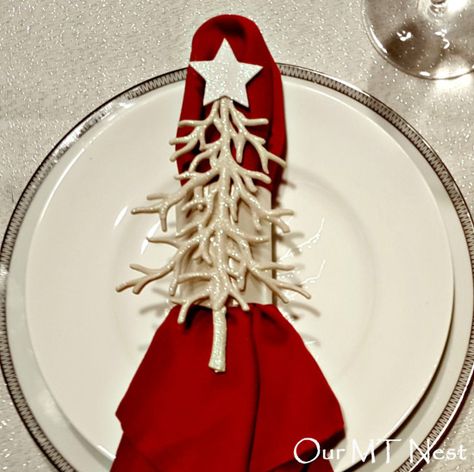 Christmas Napkin Rings Diy, Diy Christmas Napkin Rings, Diy Napkin Rings Christmas, Diy Christmas Napkins, Diy Napkin Rings, Holiday Napkin Rings, Napkin Rings Diy, Christmas Napkin Rings, Christmas Napkin