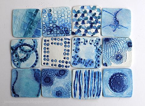 Diy Coasters Tile, Make Paper Beads, Homemade Art, Air Dry Clay Projects, Blue Clay, Tile Crafts, Unique Tile, Clay Crafts Air Dry, Diy Tile