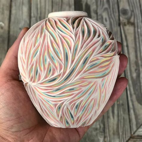 This Artist Carves Pottery And Reveals Unexpected Layers Of Colors Underneath Forest Ceramics, Colorful Pottery, Happy December, Porcelain Eggs, Color Reference, Porcelain Lamp, Handmade Porcelain, Porcelain Jewelry, Thrown Pottery