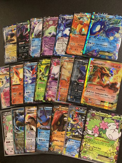 Pokemon Go List, Pokemon Card Packs, Pokemon Trainer Card, Pokemon Evolutions, Kartu Pokemon, Rare Pokemon Cards, Cool Pokemon Cards, Rare Pokemon, Nerf Toys