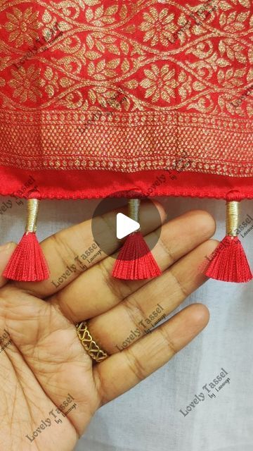 Saree Kuchu New Designs, Saree Pallu, Saree Tassels Designs, Saree Kuchu Designs, Crochet Needle, Saree Tassels, Fashion Artwork, Bead Embroidery Patterns, Tassels Fashion